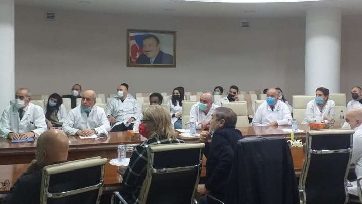 İsrailli mütəxəssislər cərrahiyyənin yeni üsulları ilə həkim-cərrahları və rezidentləri tanış edib